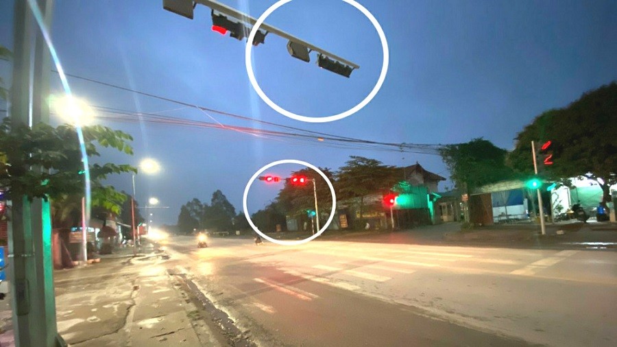 Khắc phục nhiều cụm đèn tín hiệu giao thông bị hỏng.